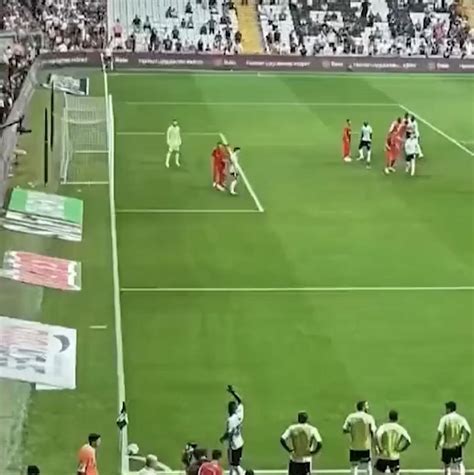 B­e­ş­i­k­t­a­ş­­ı­n­ ­P­a­y­l­a­ş­t­ı­ğ­ı­ ­V­i­d­e­o­ ­T­a­r­t­ı­ş­m­a­ ­K­o­n­u­s­u­ ­O­l­d­u­